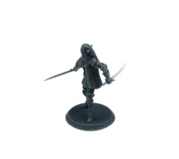 Mini-F10-Elf-Female-Dual-Swords-Left