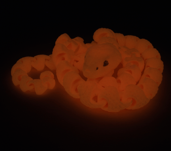 Toy-Art-Snake-Glowing